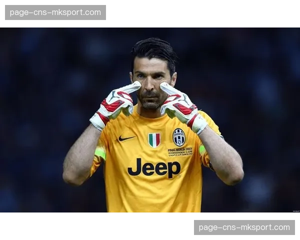 特写:告别时刻,39岁基耶利尼在尤文主场举行挂靴纪念仪式 特写:告别时刻,39岁基耶利尼在尤文主场举行挂靴纪念仪式